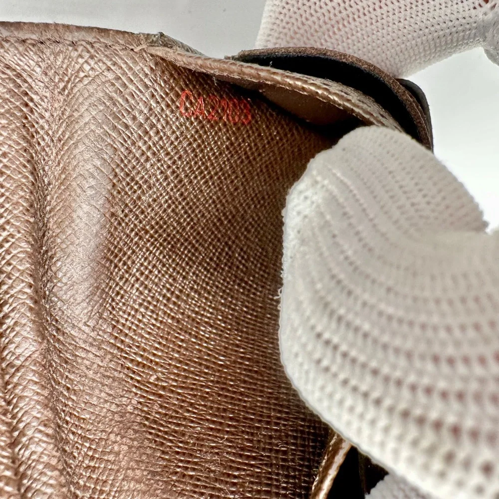 Louis Vuitton Damier Ebene 6-Slot Bifold Wallet - Picture 7 of 14